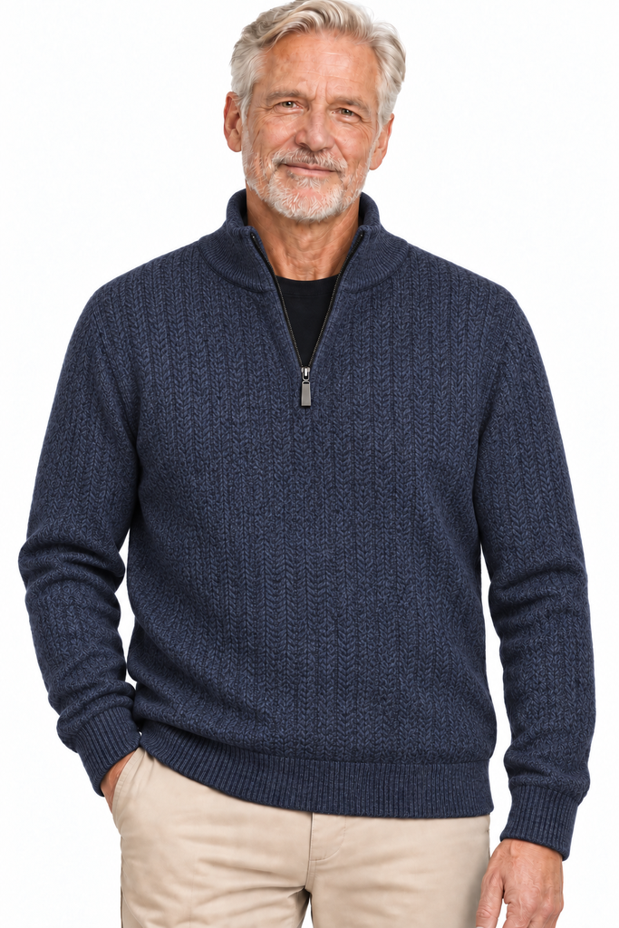 Pull bleu marine en maille torsadée REF 88 .png